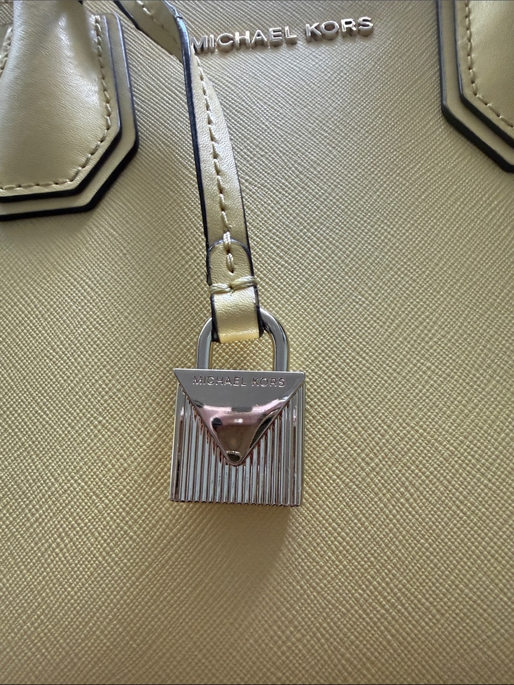 Michael Kors Pale Yellow / Butter Yellow Saffiano Mini Satchel - Picture 9 of 9